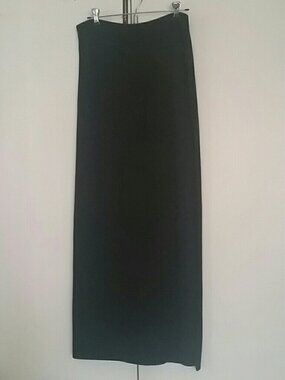 Vintage St. John Black Knit Pencil Skirt with Side Slit Size 10